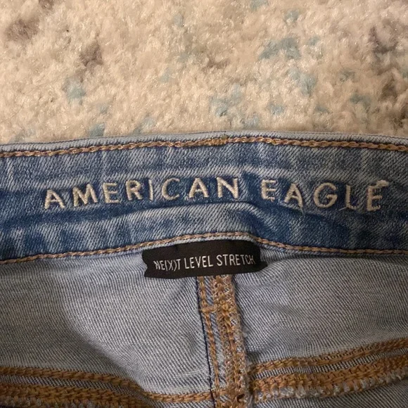 High Rise Distressed Jegging - Picture 2 of 6